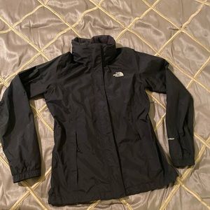 SOLD- North face rain resistant windbreaker- blk